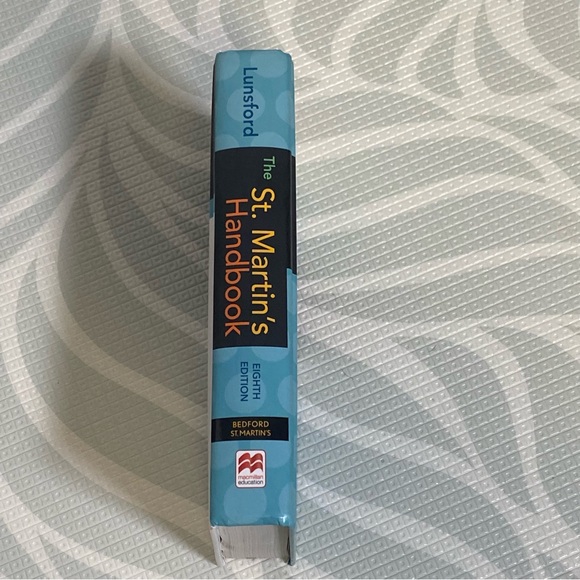 The St. Martin's Handbook eight edition By Andrea A. Lundsford - Picture 6 of 7